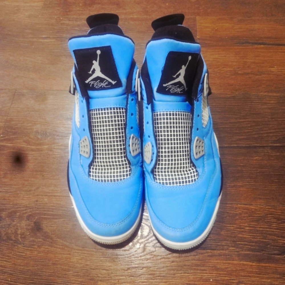 Jordan Athletic Shoes in Blue and Black